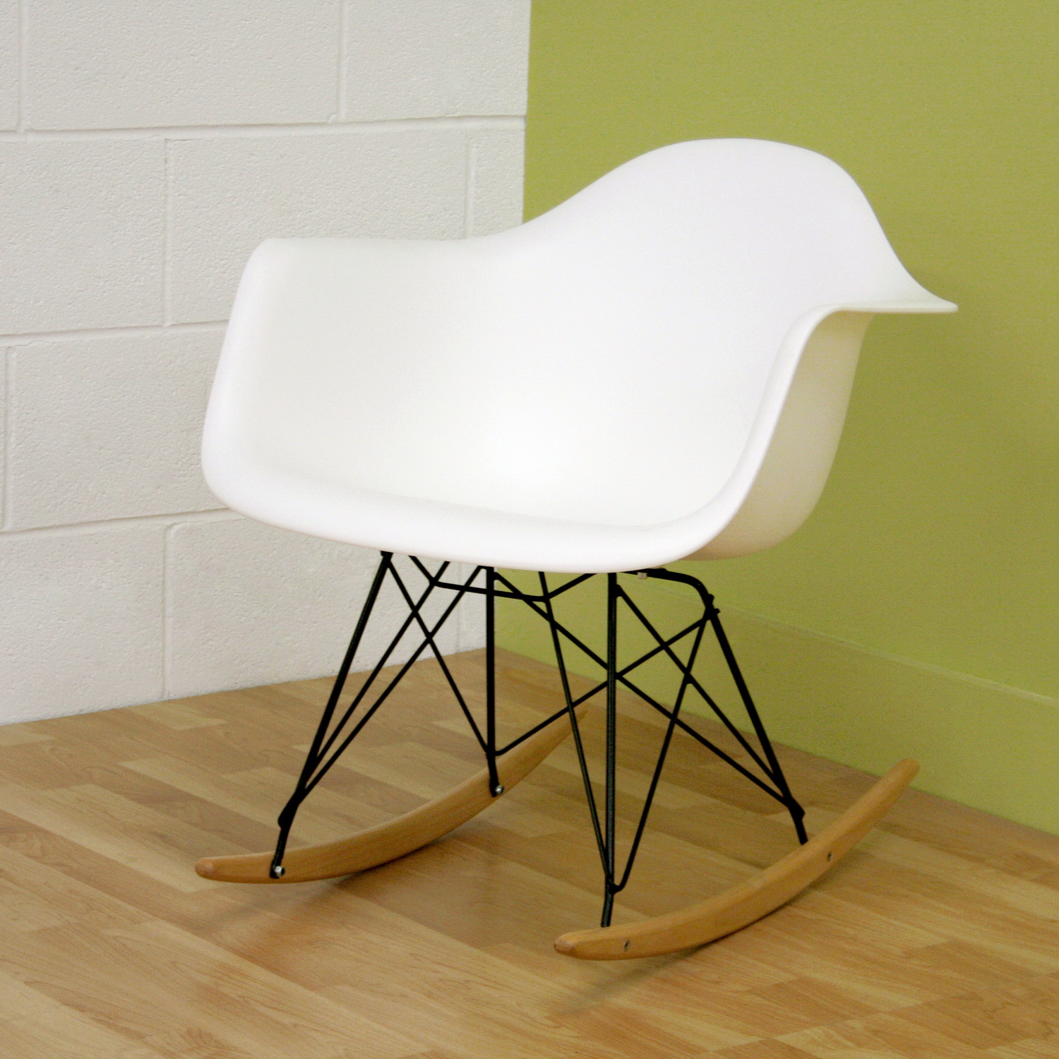Baxton Studio Dario White Plastic Mid-Century Modern Rocking Chair