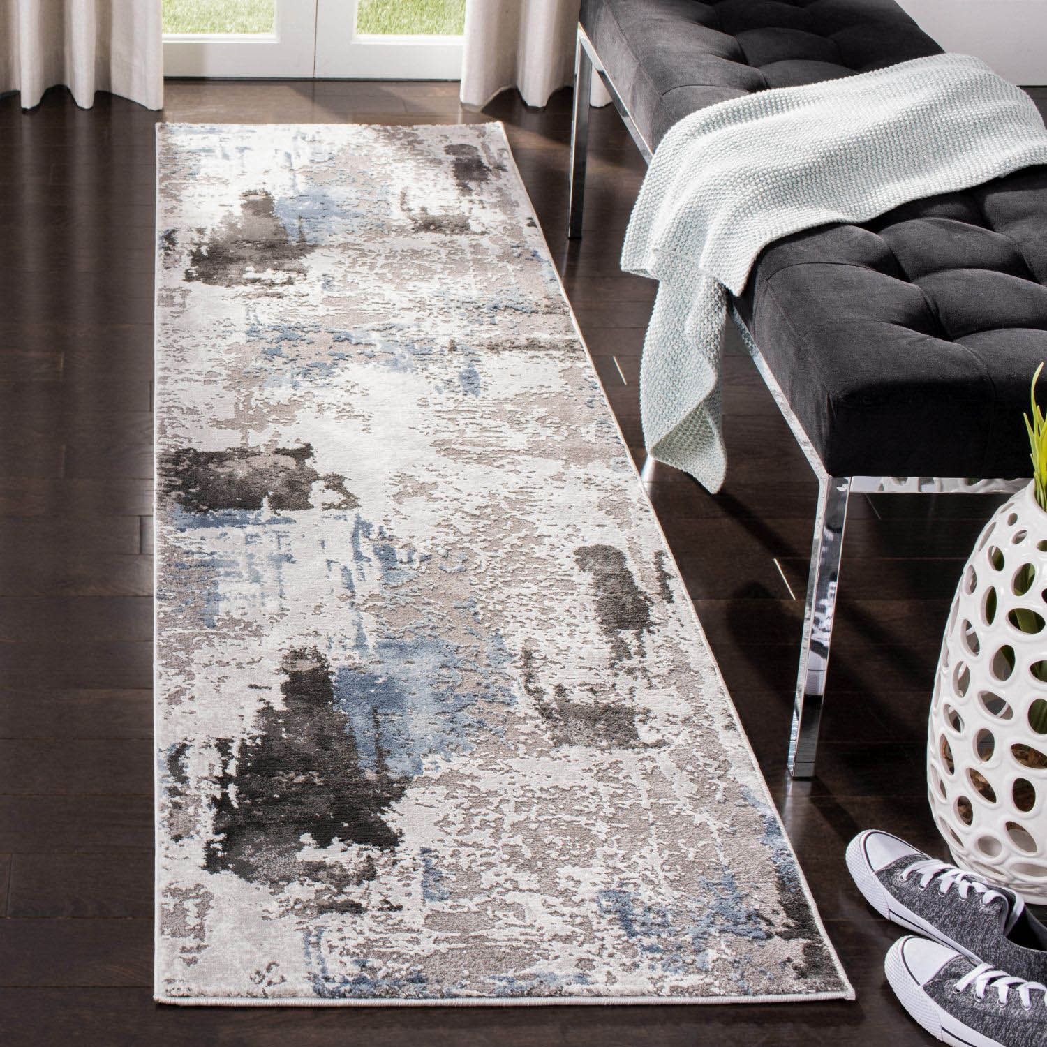 Craft 820 2'-3" X 8' Runner Rug