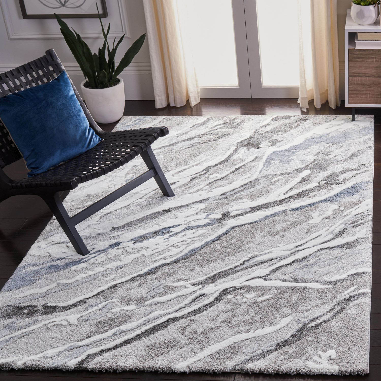 Century 382 2'-7" X 5' Runner Rug