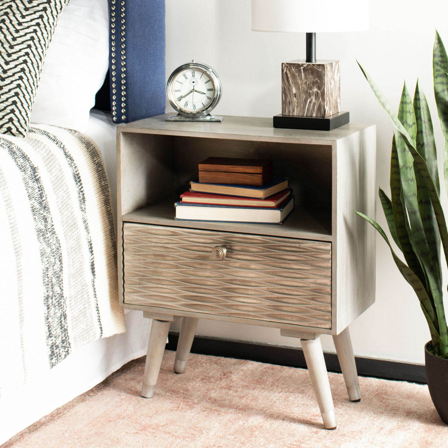 Maxine 1 Drawer Nightstand