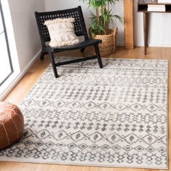 Tulum 240 27" X 45" Rug
