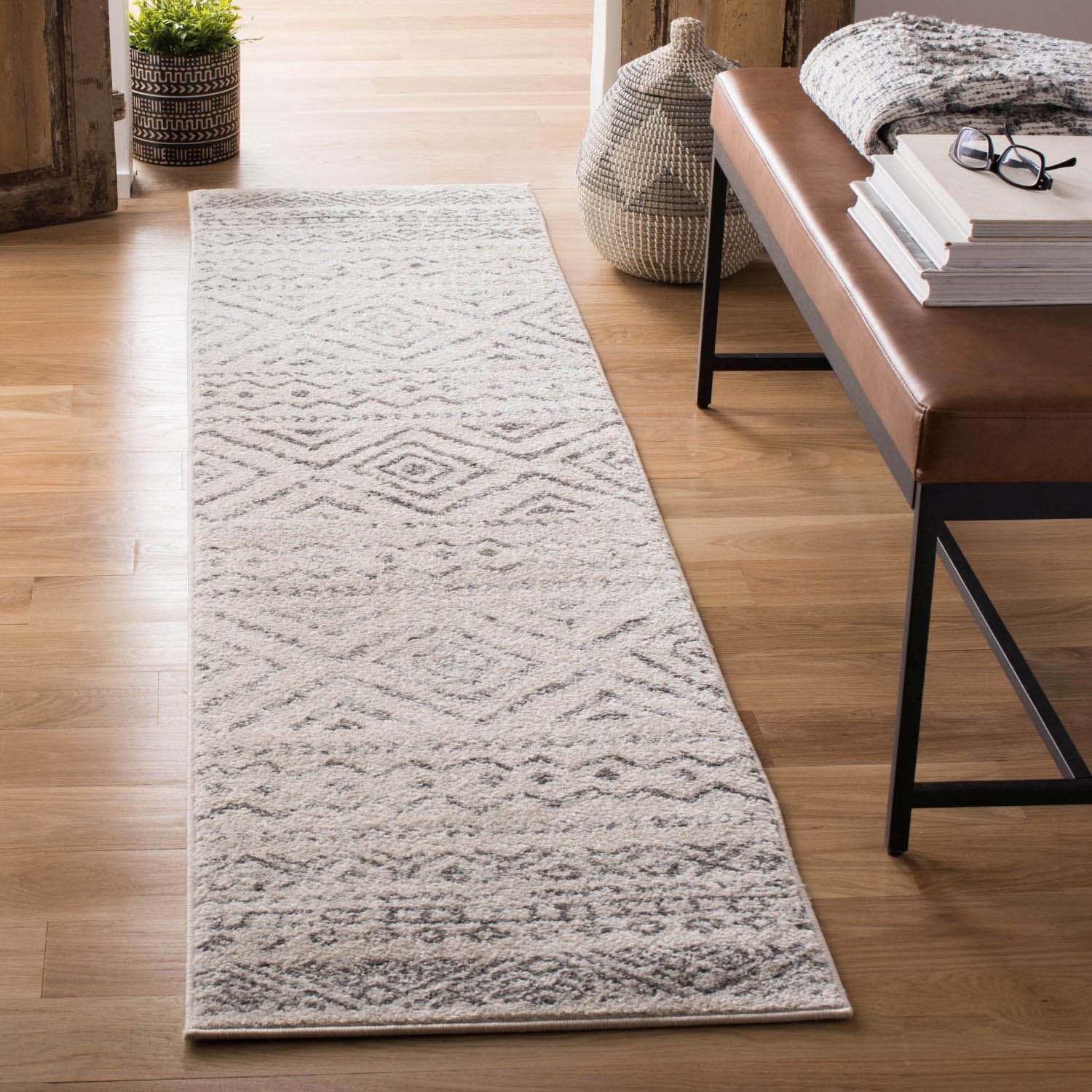 Tulum 267 2' X 11' Rug