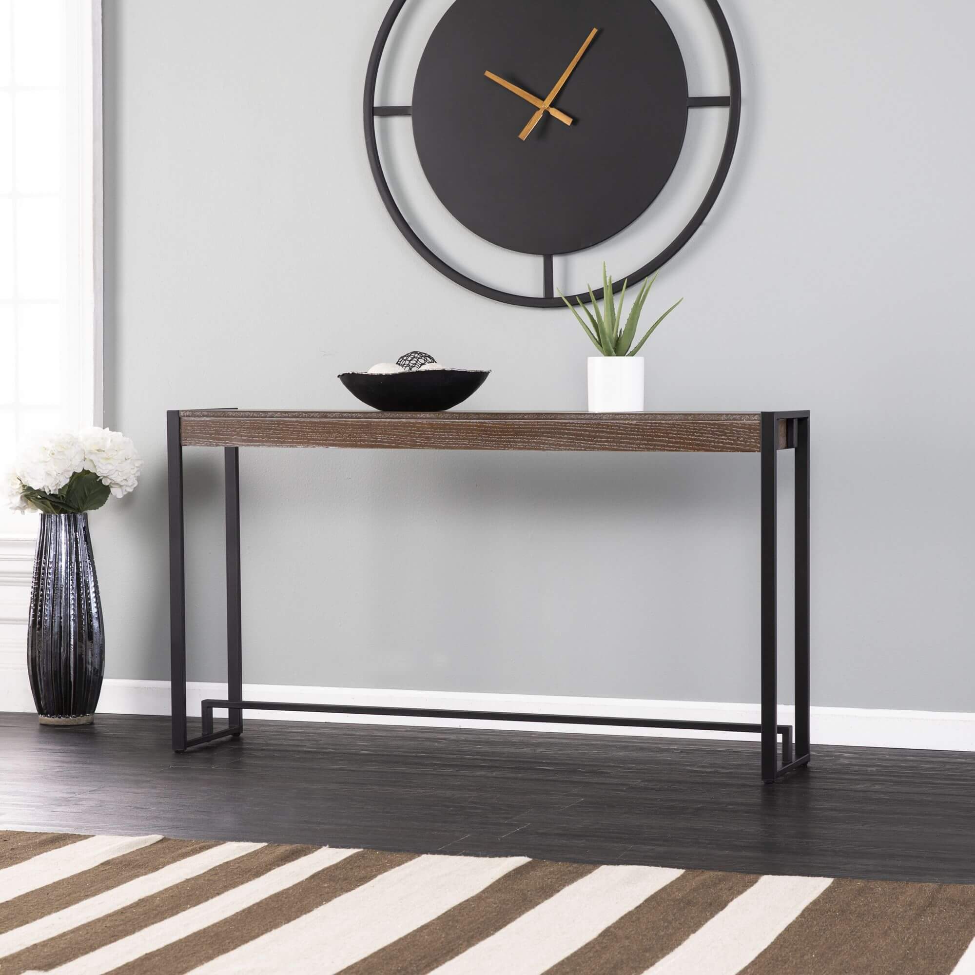 Macen Console