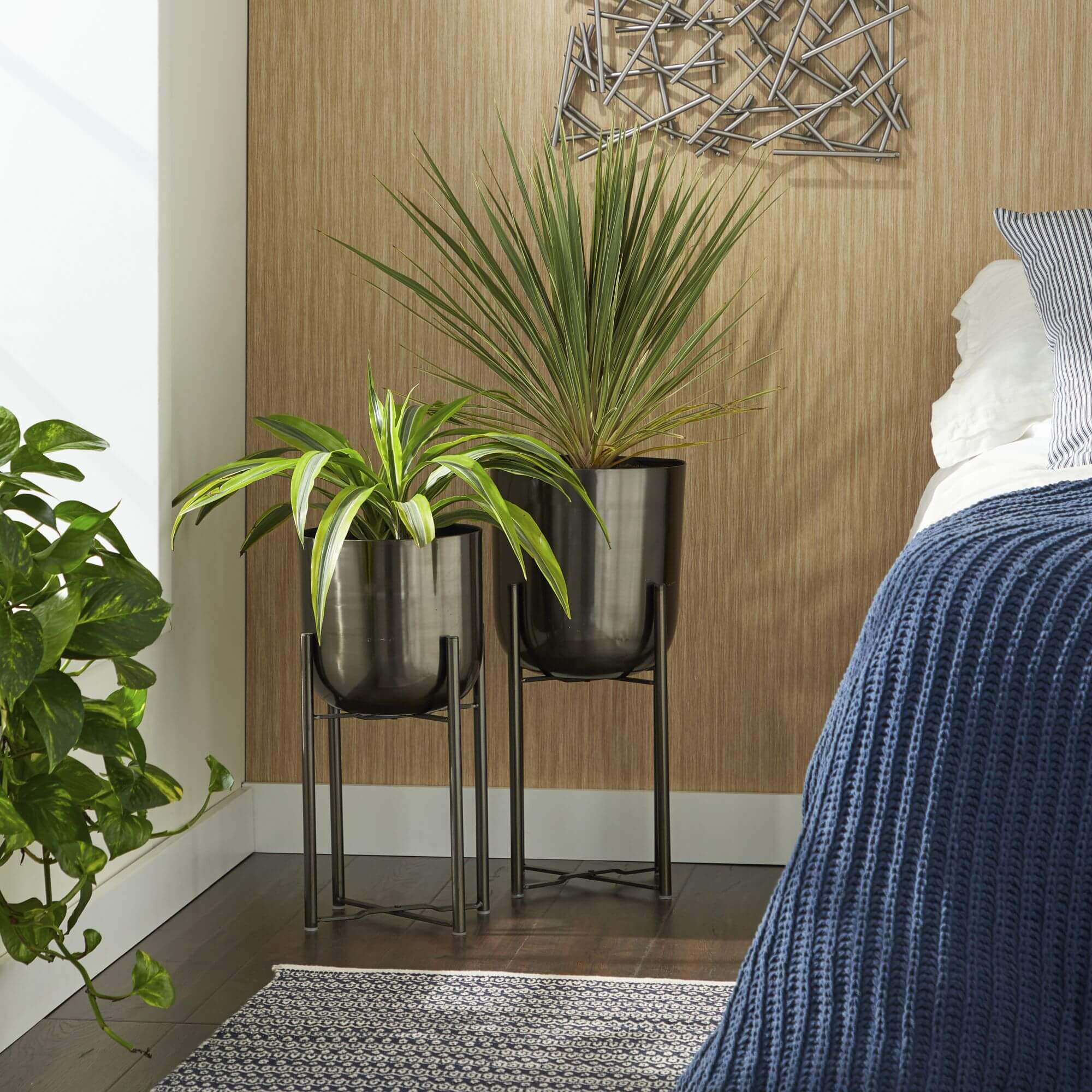 Iron Glam Planter Large