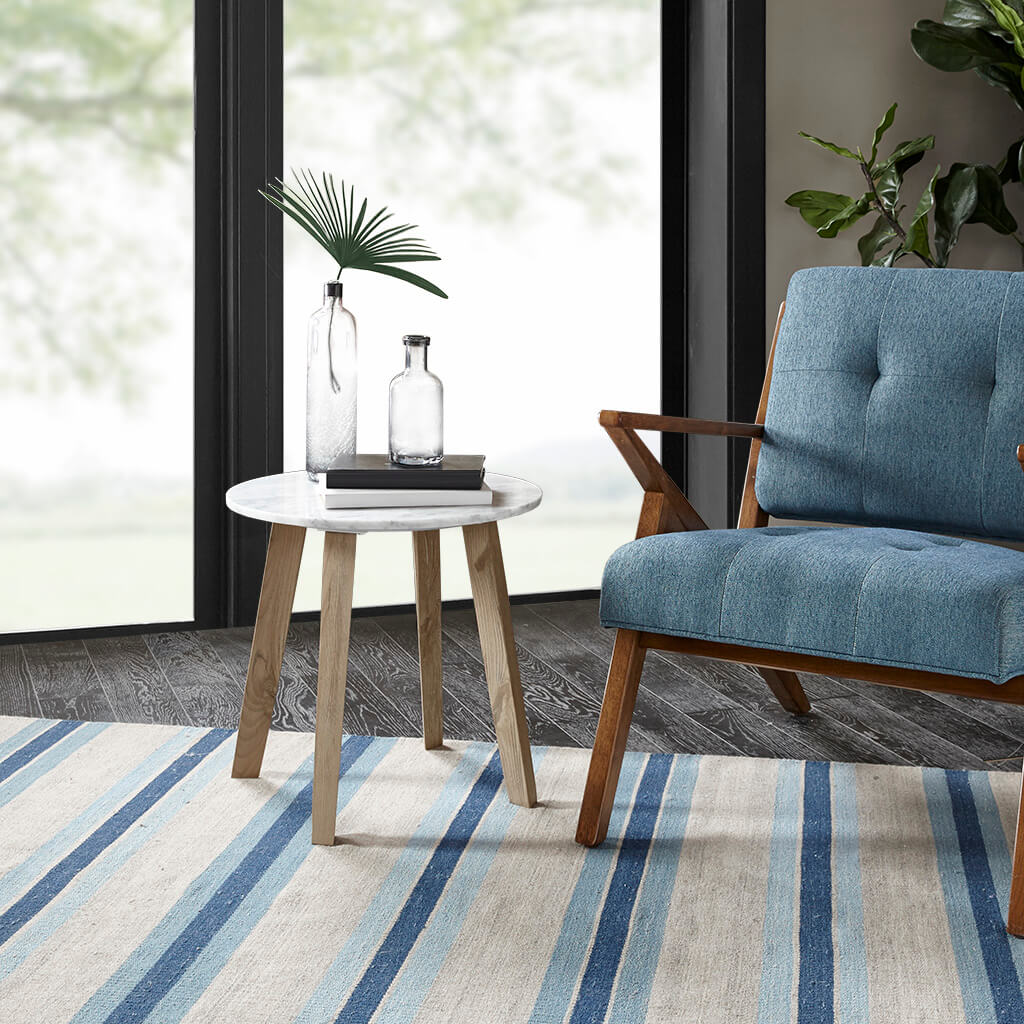 Milo End Table With 4 Legs