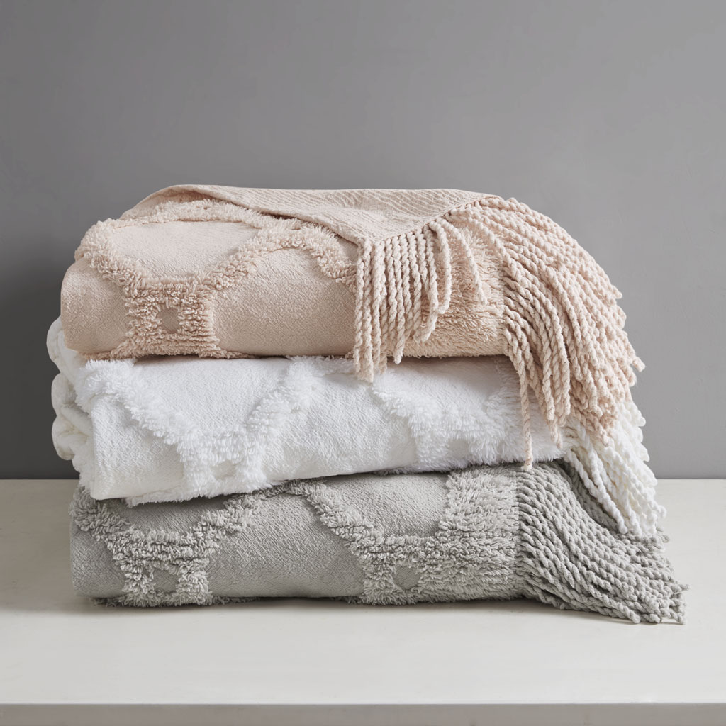 Brianne Tufted Throw w/ Fringes