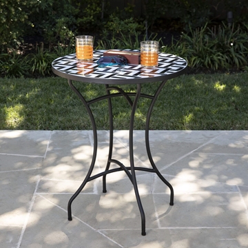 Fynfield Round Outdoor Accent Table